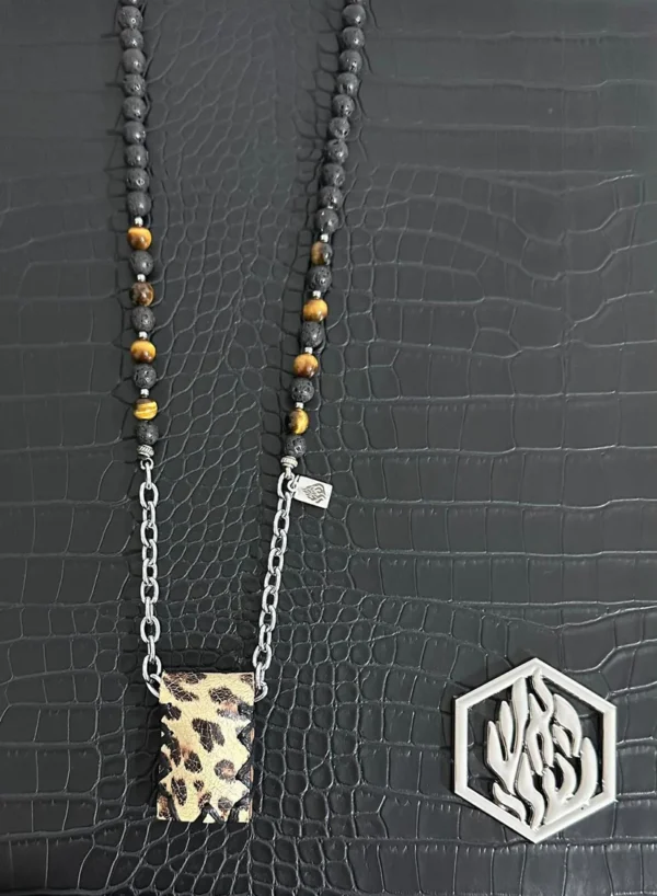 Petek Safari Breslev necklace jewish